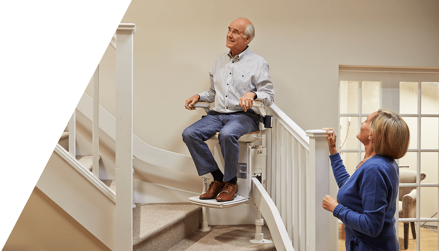 Stairlift | Custom-Fit Stairlift Options | Acorn Stairlifts USA